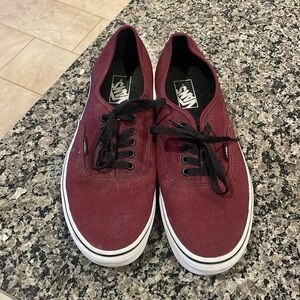 Men’s maroon vans size 10